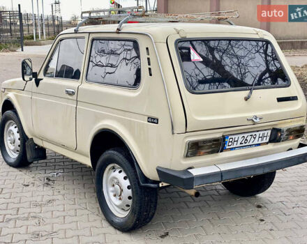 Бежевый ВАЗ 2121 Нива, объемом двигателя 1.6 л и пробегом 120 тыс. км за 1750 $, фото 4 на Automoto.ua