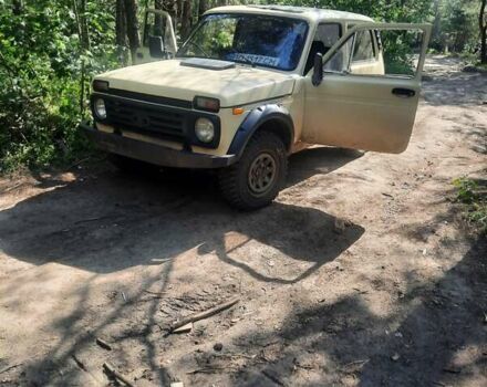 Бежевый ВАЗ 2121 Нива, объемом двигателя 1.9 л и пробегом 555 тыс. км за 4000 $, фото 7 на Automoto.ua