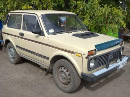 Бежевый ВАЗ 2121 Нива, объемом двигателя 1.57 л и пробегом 245 тыс. км за 1450 $, фото 1 на Automoto.ua