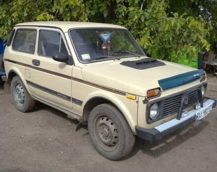 Бежевый ВАЗ 2121 Нива, объемом двигателя 1.57 л и пробегом 245 тыс. км за 1450 $, фото 1 на Automoto.ua