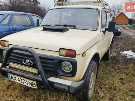 ВАЗ 2121 Нива 1982 в Харькове на Automoto.ua Бежевый ВАЗ 2121 Нива, объемом двигателя 1.57 л и пробегом 200 тыс. км за 2000 $, фото 1 на Automoto.ua