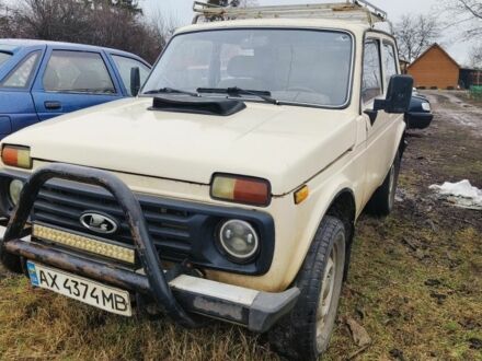 ВАЗ 2121 1982 у Харкові на Automoto.ua Бежевий ВАЗ 2121, об'ємом двигуна 0 л та пробігом 200 тис. км за 2000 $, фото 1 на Automoto.ua