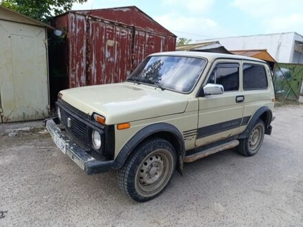 ВАЗ 2121 1983 у Львові на Automoto.ua Бежевий ВАЗ 2121, об'ємом двигуна 0 л та пробігом 90 тис. км за 874 $, фото 1 на Automoto.ua