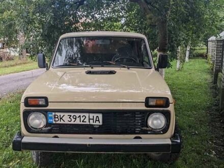 Бежевий ВАЗ 2121 Нива, об'ємом двигуна 1.59 л та пробігом 102 тис. км за 3500 $, фото 1 на Automoto.ua