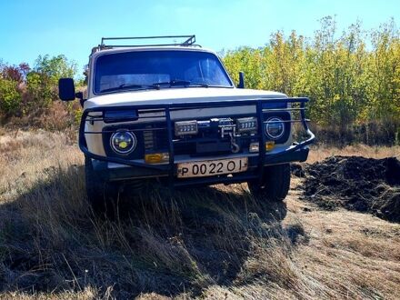 Бежевий ВАЗ 2121 Нива, об'ємом двигуна 1.6 л та пробігом 125 тис. км за 1500 $, фото 1 на Automoto.ua