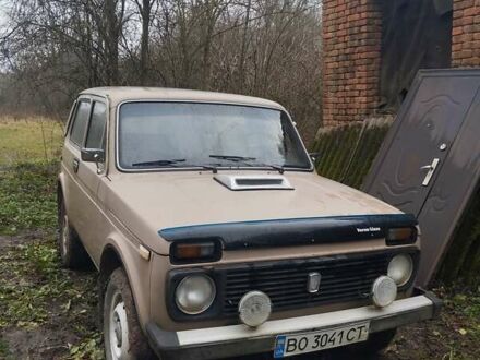 Бежевый ВАЗ 2121 Нива, объемом двигателя 1.57 л и пробегом 92 тыс. км за 2000 $, фото 1 на Automoto.ua