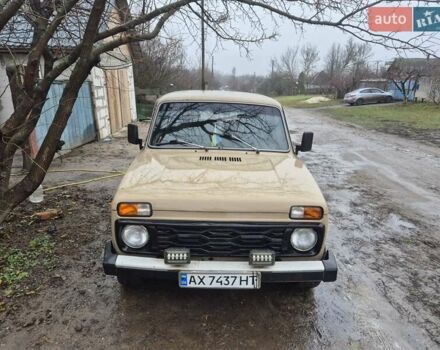 Бежевый ВАЗ 2121 Нива, объемом двигателя 1.57 л и пробегом 150 тыс. км за 2200 $, фото 1 на Automoto.ua