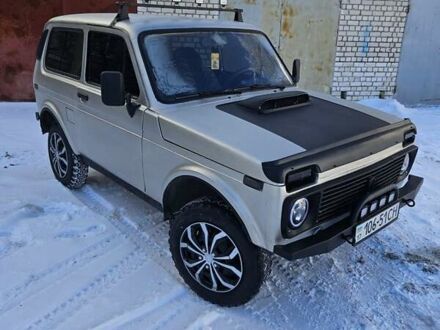 Бежевый ВАЗ 2121 Нива, объемом двигателя 1.6 л и пробегом 777 тыс. км за 2000 $, фото 1 на Automoto.ua