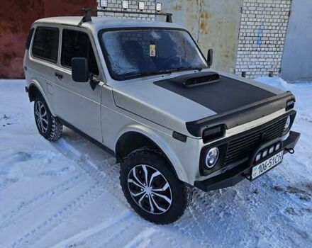 Бежевый ВАЗ 2121 Нива, объемом двигателя 1.6 л и пробегом 777 тыс. км за 2000 $, фото 1 на Automoto.ua