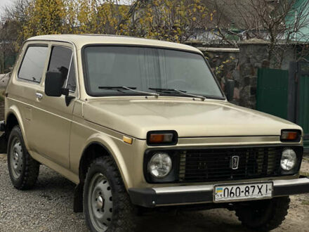 Бежевый ВАЗ 2121 Нива, объемом двигателя 1.6 л и пробегом 60 тыс. км за 2300 $, фото 1 на Automoto.ua