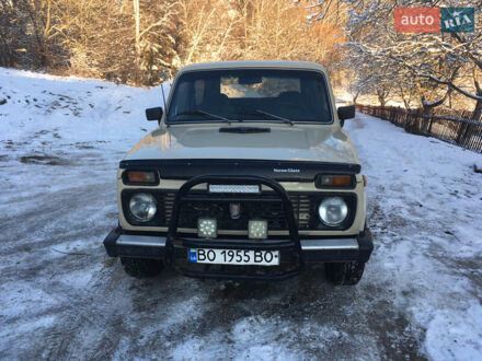 ВАЗ 2121 Нива 1988 в Кременце на Automoto.ua Бежевый ВАЗ 2121 Нива, объемом двигателя 1.7 л и пробегом 150 тыс. км за 3200 $, фото 1 на Automoto.ua
