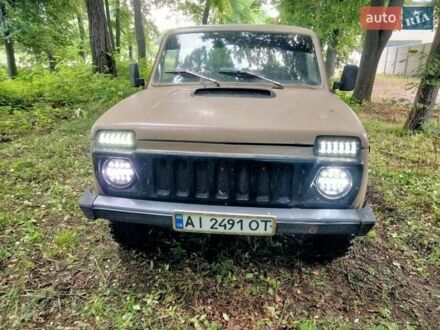 ВАЗ 2121 Нива 1989 в Чернигове на Automoto.ua Бежевый ВАЗ 2121 Нива, объемом двигателя 1.57 л и пробегом 180 тыс. км за 1250 $, фото 1 на Automoto.ua