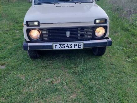 ВАЗ 2121 Нива 1989 у Тернополі на Automoto.ua Бежевий ВАЗ 2121 Нива, об'ємом двигуна 1.6 л та пробігом 45 тис. км за 1700 $, фото 1 на Automoto.ua