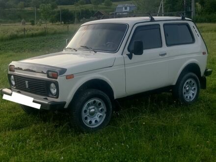 ВАЗ 2121 1989 в Коломые на Automoto.ua Бежевый ВАЗ 2121, объемом двигателя 1.6 л и пробегом 50 тыс. км за 3200 $, фото 1 на Automoto.ua