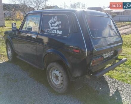 Чорний ВАЗ 2121 Нива, об'ємом двигуна 1.5 л та пробігом 55 тис. км за 2000 $, фото 2 на Automoto.ua