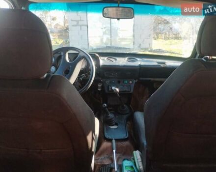 Чорний ВАЗ 2121 Нива, об'ємом двигуна 1.5 л та пробігом 55 тис. км за 2000 $, фото 3 на Automoto.ua