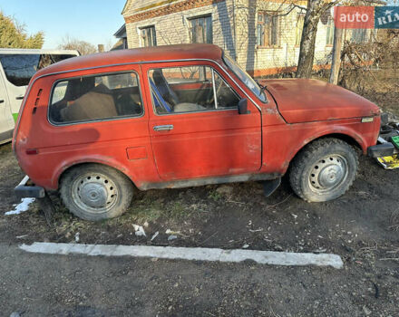 Черный ВАЗ 2121 Нива, объемом двигателя 1.6 л и пробегом 37 тыс. км за 950 $, фото 2 на Automoto.ua