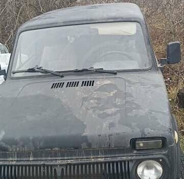 Черный ВАЗ 2121 Нива, объемом двигателя 1.5 л и пробегом 1 тыс. км за 2877 $, фото 10 на Automoto.ua