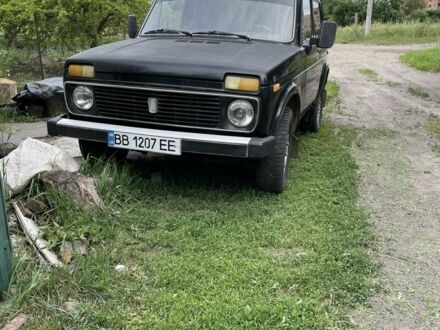 ВАЗ 2121 1979 у Корсунь-Шевченковском на Automoto.ua Чорний ВАЗ 2121, об'ємом двигуна 1.6 л та пробігом 200 тис. км за 1750 $, фото 1 на Automoto.ua