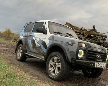 Черный ВАЗ 2121 Нива, объемом двигателя 1.7 л и пробегом 250 тыс. км за 2700 $, фото 1 на Automoto.ua