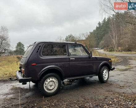 Фиолетовый ВАЗ 2121 Нива, объемом двигателя 1.6 л и пробегом 300 тыс. км за 1650 $, фото 5 на Automoto.ua