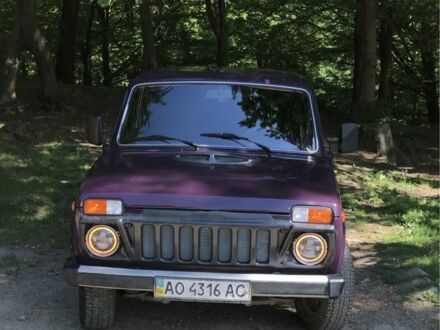 Фиолетовый ВАЗ 2121 Нива, объемом двигателя 0.17 л и пробегом 65 тыс. км за 2750 $, фото 1 на Automoto.ua