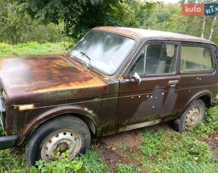 Коричневый ВАЗ 2121 Нива, объемом двигателя 1.7 л и пробегом 145 тыс. км за 1000 $, фото 1 на Automoto.ua