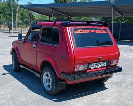 Красный ВАЗ 2121, объемом двигателя 1.6 л и пробегом 32 тыс. км за 2000 $, фото 5 на Automoto.ua