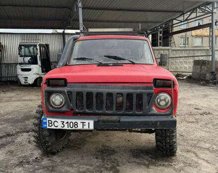 Красный ВАЗ 2121 Нива, объемом двигателя 1.7 л и пробегом 100 тыс. км за 2100 $, фото 1 на Automoto.ua
