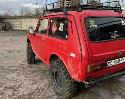 Красный ВАЗ 2121 Нива, объемом двигателя 1.7 л и пробегом 100 тыс. км за 2100 $, фото 8 на Automoto.ua