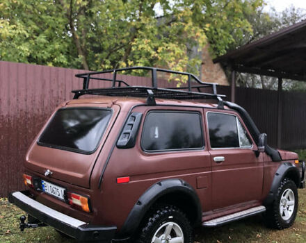 ВАЗ 2121 Нива 1979 в Шишаках на Automoto.ua Красный ВАЗ 2121 Нива, объемом двигателя 1.57 л и пробегом 53 тыс. км за 2750 $, фото 2 на Automoto.ua