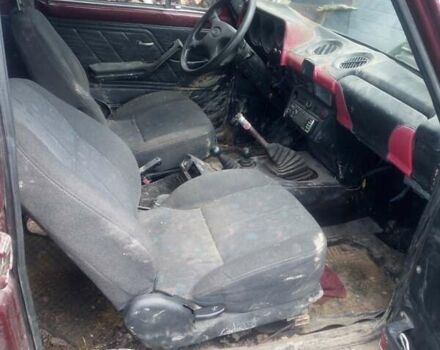 Червоний ВАЗ 2121 Нива, об'ємом двигуна 1.9 л та пробігом 100 тис. км за 3100 $, фото 5 на Automoto.ua