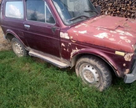 Красный ВАЗ 2121, объемом двигателя 1 л и пробегом 98 тыс. км за 3100 $, фото 1 на Automoto.ua