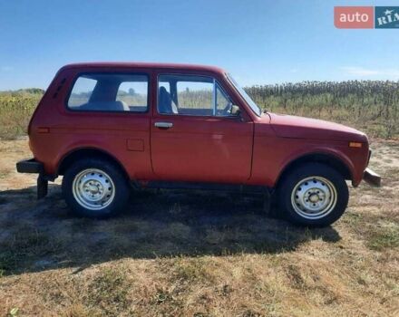 Червоний ВАЗ 2121 Нива, об'ємом двигуна 1.6 л та пробігом 78 тис. км за 2800 $, фото 4 на Automoto.ua