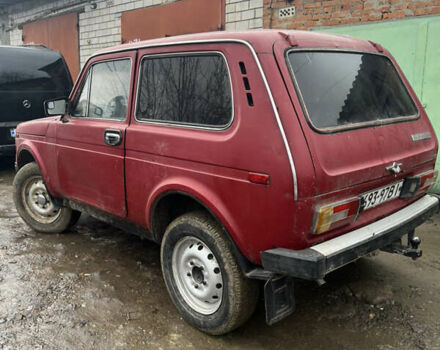 Красный ВАЗ 2121 Нива, объемом двигателя 1.6 л и пробегом 200 тыс. км за 1200 $, фото 3 на Automoto.ua
