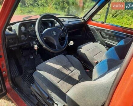 Червоний ВАЗ 2121 Нива, об'ємом двигуна 1.6 л та пробігом 78 тис. км за 2800 $, фото 3 на Automoto.ua