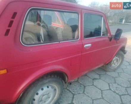 Червоний ВАЗ 2121 Нива, об'ємом двигуна 1.6 л та пробігом 100 тис. км за 1700 $, фото 2 на Automoto.ua
