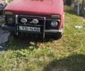 Красный ВАЗ 2121 Нива, объемом двигателя 1.6 л и пробегом 180 тыс. км за 1060 $, фото 2 на Automoto.ua