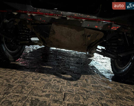 Красный ВАЗ 2121 Нива, объемом двигателя 1.57 л и пробегом 100 тыс. км за 1999 $, фото 10 на Automoto.ua