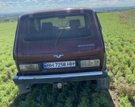 Червоний ВАЗ 2121 Нива, об'ємом двигуна 1.45 л та пробігом 100 тис. км за 2200 $, фото 5 на Automoto.ua