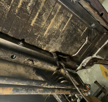 Червоний ВАЗ 2121 Нива, об'ємом двигуна 1.7 л та пробігом 150 тис. км за 2999 $, фото 9 на Automoto.ua