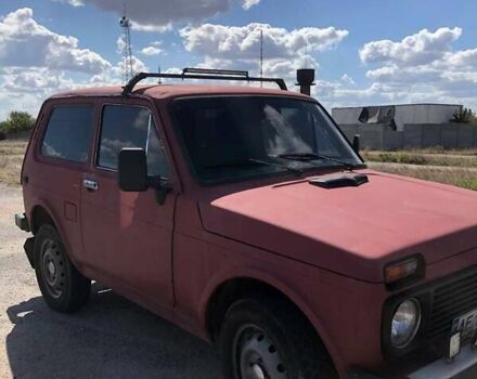 Красный ВАЗ 2121 Нива, объемом двигателя 1.6 л и пробегом 123 тыс. км за 1300 $, фото 8 на Automoto.ua
