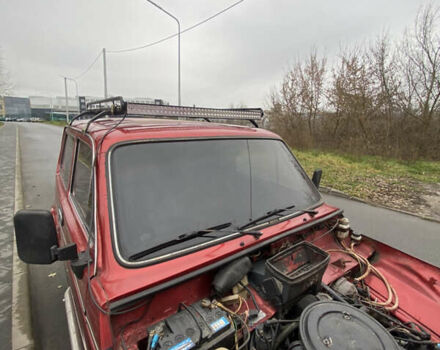 Красный ВАЗ 2121 Нива, объемом двигателя 1.57 л и пробегом 50 тыс. км за 2300 $, фото 14 на Automoto.ua