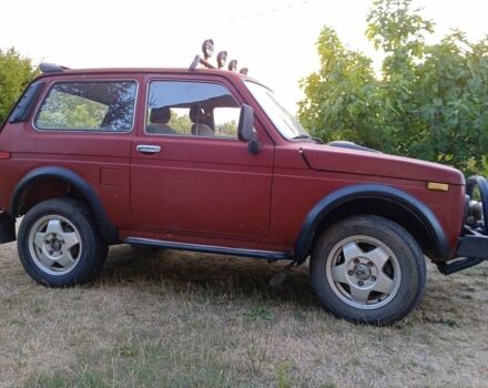 Красный ВАЗ 2121 Нива, объемом двигателя 1.6 л и пробегом 113 тыс. км за 1500 $, фото 7 на Automoto.ua