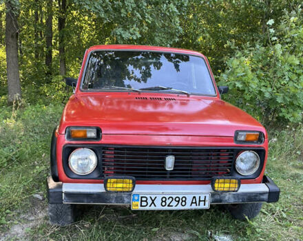 Червоний ВАЗ 2121 Нива, об'ємом двигуна 1.6 л та пробігом 100 тис. км за 1450 $, фото 2 на Automoto.ua