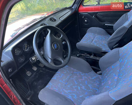 Червоний ВАЗ 2121 Нива, об'ємом двигуна 1.6 л та пробігом 100 тис. км за 1450 $, фото 10 на Automoto.ua