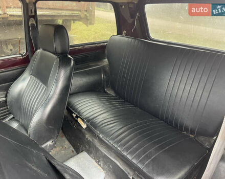 Красный ВАЗ 2121 Нива, объемом двигателя 1.57 л и пробегом 250 тыс. км за 1300 $, фото 3 на Automoto.ua