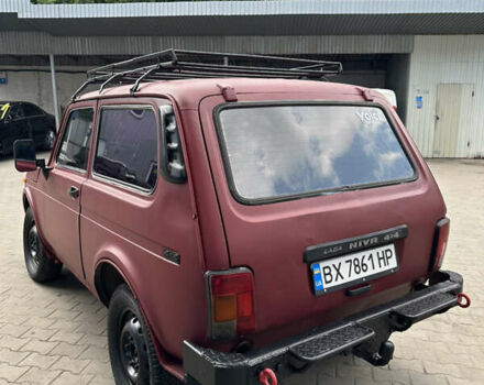 Красный ВАЗ 2121 Нива, объемом двигателя 1.6 л и пробегом 168 тыс. км за 1850 $, фото 3 на Automoto.ua