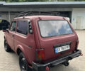 Красный ВАЗ 2121 Нива, объемом двигателя 1.6 л и пробегом 168 тыс. км за 1850 $, фото 3 на Automoto.ua