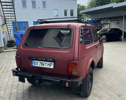 Красный ВАЗ 2121 Нива, объемом двигателя 1.6 л и пробегом 168 тыс. км за 1850 $, фото 4 на Automoto.ua